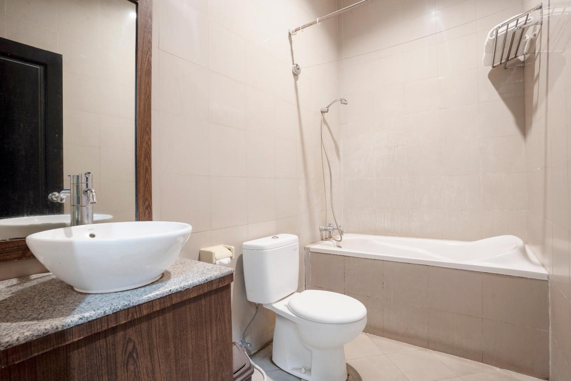 OYO 482 Anika Guest House Kuta Lombok Zewnętrze zdjęcie